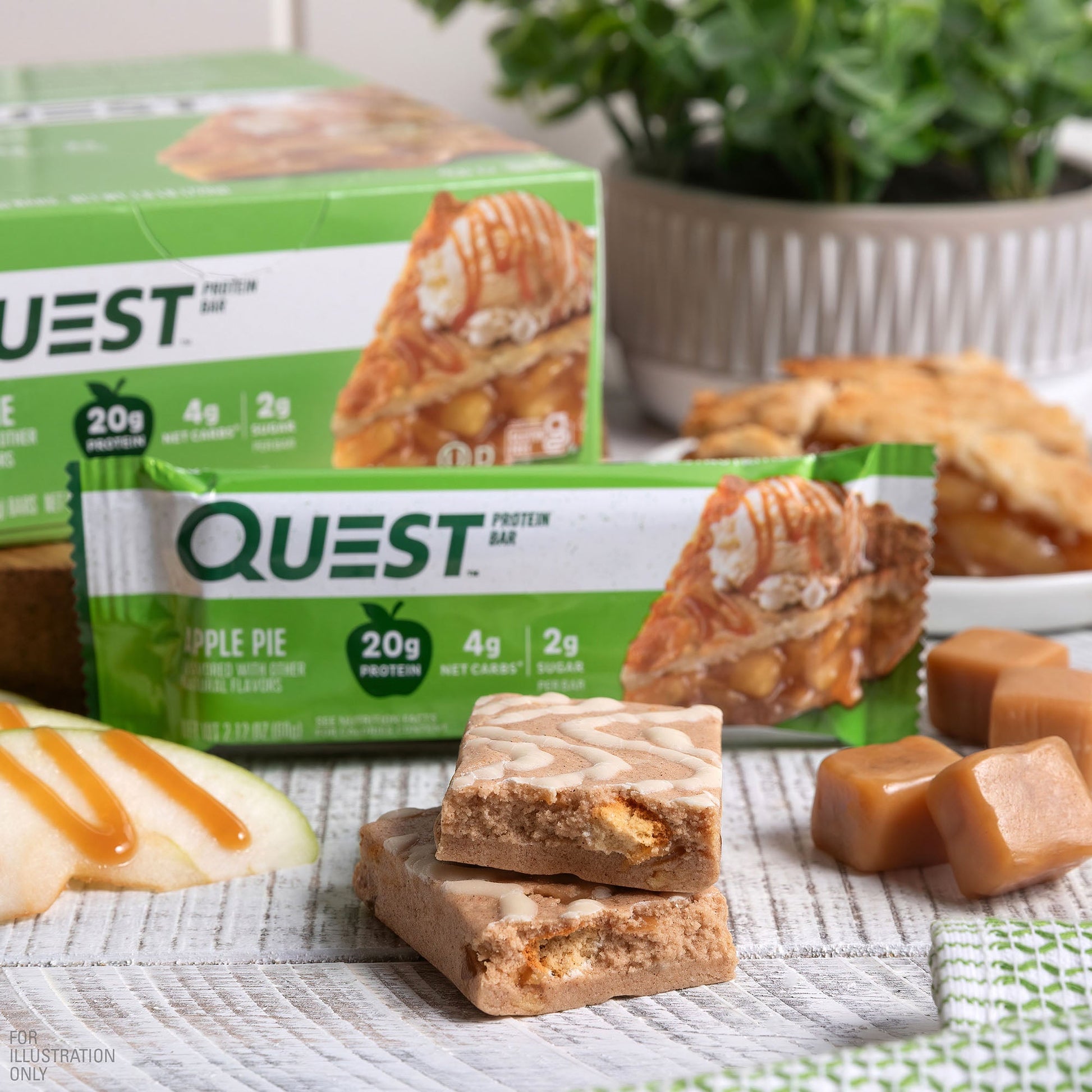 apple-pie-protein-bars-j5 qst-000647-apple-pie-protein-bars_4.jpg